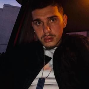 Meet your Posher, Tom